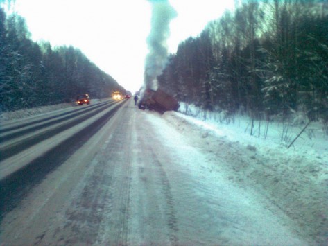 В Кировской области сострудники МЧс предотвратили взрыв газовых баллонов 1