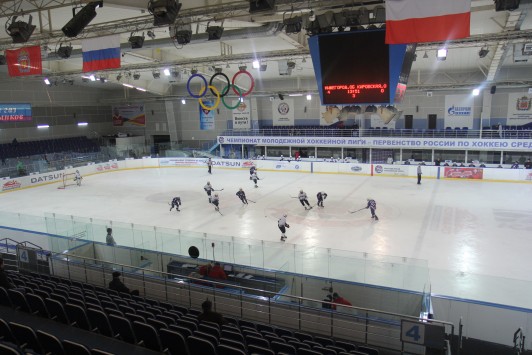В Оренбурге стартовал финальный этап окружного хоккейного турнира «Золотая шайба»