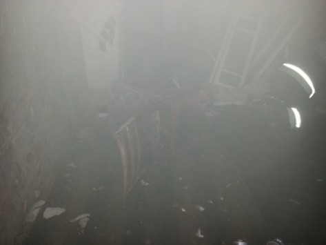 В Котельниче загорелась нежилая квартира: один пострадавший