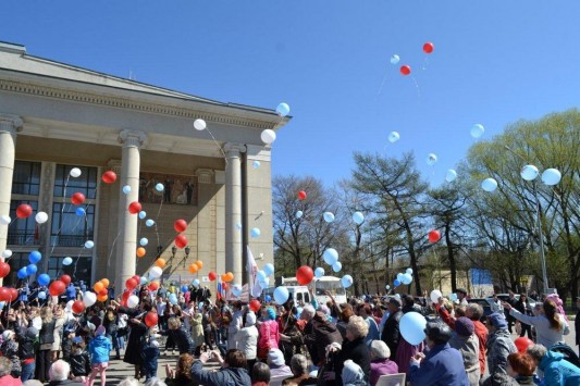 в кирове прошла всероссийская акции «70.спасибо за мир!»