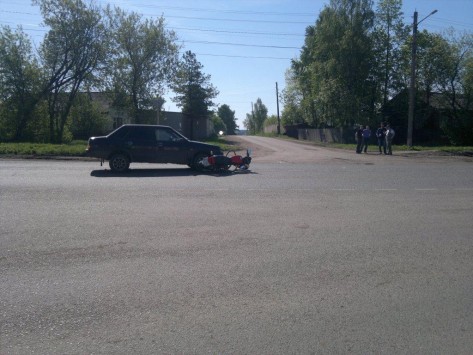 Подросток на мотоцикле врезался в «Ладу» в Слободском Кировской области