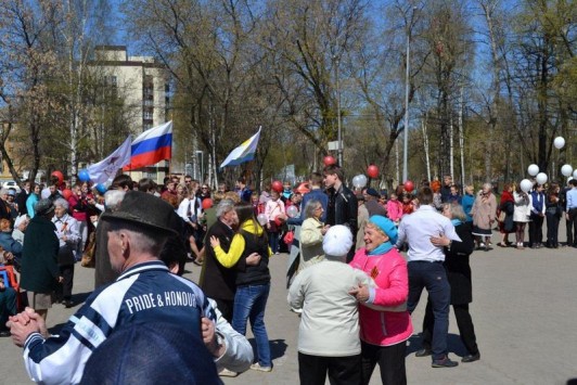 в кирове прошла всероссийская акции «70.спасибо за мир!»