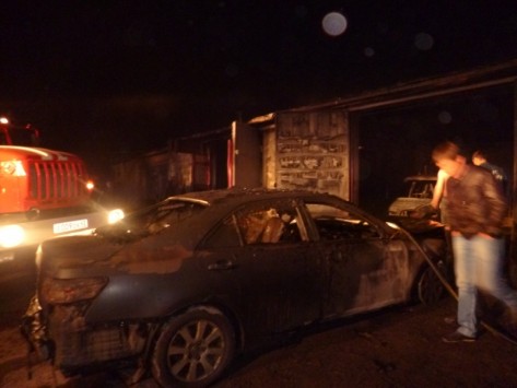 В Кирове сгорели гаражные боксы, пострадали автомобили