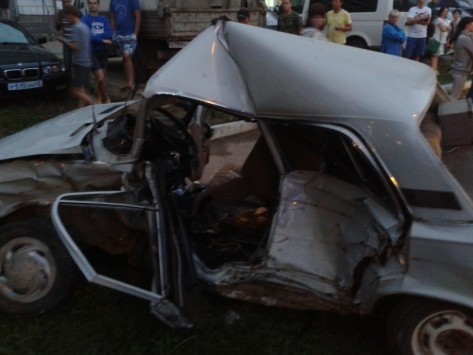 В Кирове столкнулись «Тойота» и «ВАЗ»: водитель «шестерки» скончался в больнице