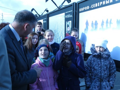 Знаменитый путешественник Дмитрий Шпаро открыл в Кирове выставку «Вызов Северному полюсу»