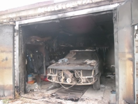 В Кирове при пожаре в гараже обнаружили труп мужчины