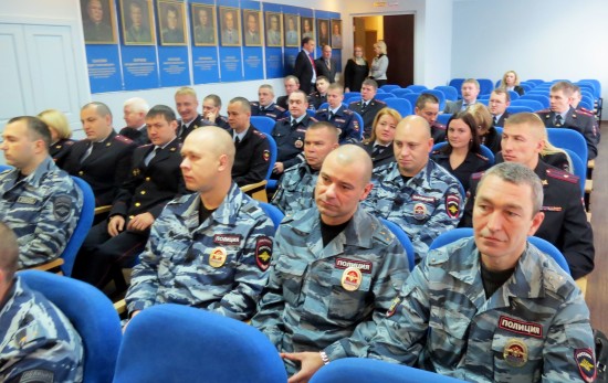 Олег Валенчук наградил полицейских, обеспечивших порядок на «Гринландии»