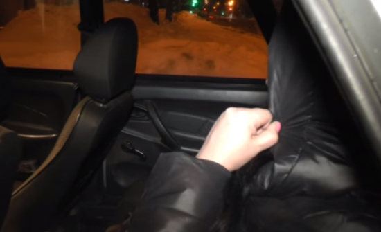 В Кирове пьяная автоледи, скрываясь от ГИБДД, врезалась в жилой дом