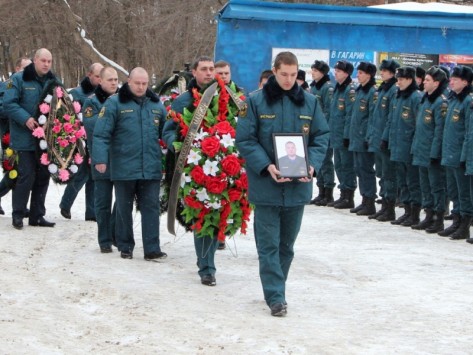 В Кирове простились со спасателем, погибшим на шахте «Северная»