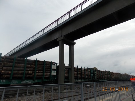 На станции Луза пущен в эксплуатацию реконструированный пешеходный мост