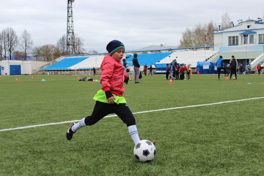 Около 100 тысяч кировчан приняли участие в открытии летнего спортивного сезона