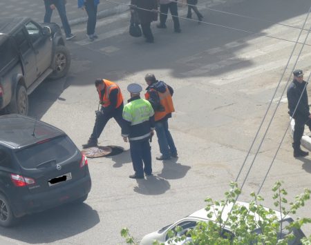 Ради кортежа патриарха из 13 машин перекрыли улицу в Кирове