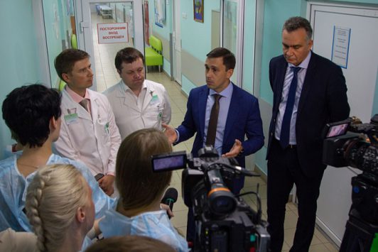 В Кировском Центре травматологии, ортопедии и нейрохирургии впервые прооперировали иностранца