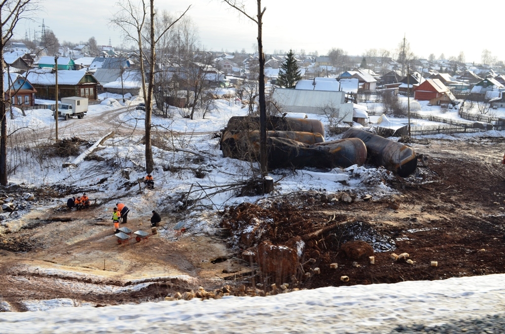 Новость назад. Крушение в Поздино. ЖД авария в Кирове Поздино. Пожар в Поздино на февраль 2014. База Поздино.