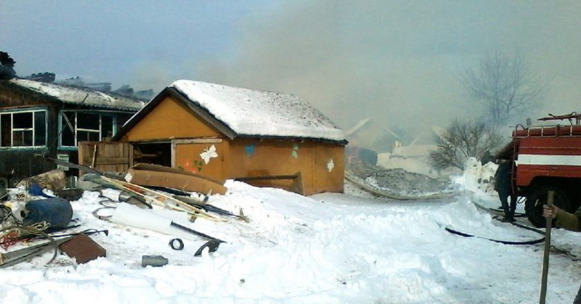 Добровольные пожарные из нолинского сельхоза спасли частный дом