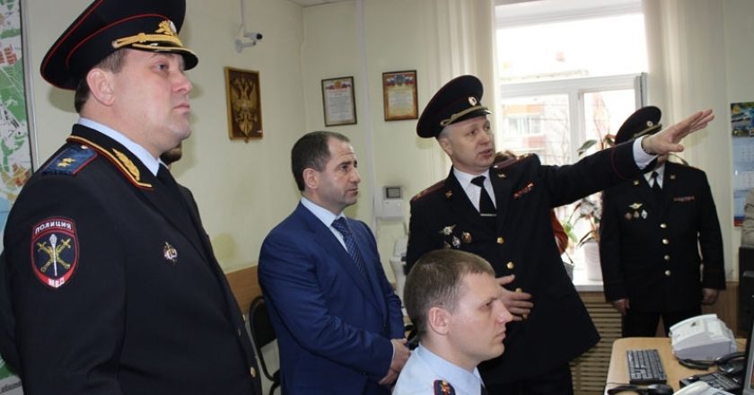 Кировские правоохранители достойно отчитались перед высоким гостем, показав ему как ловят угонщиков
