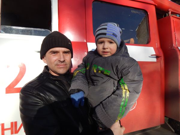 В Кировской обалсти мужчина спас от верной гибели троих детей