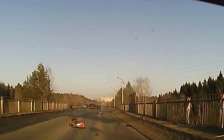 авария в кировской области из машины вылетел водитель