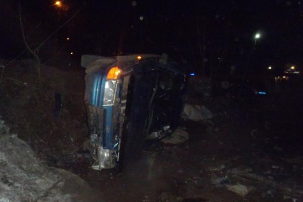 В Кирове опрокинулась «двенадцатая»: водитель был пьян
