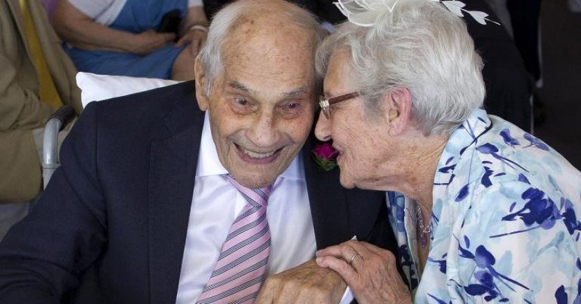 Британские долгожители стали самыми старыми молодоженами в мире