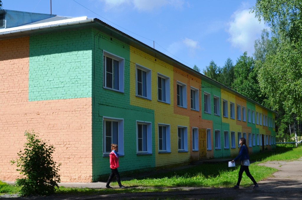 Владимир Климов посетил детский оздоровительный лагерь «Спутник» В Кировскойцй области