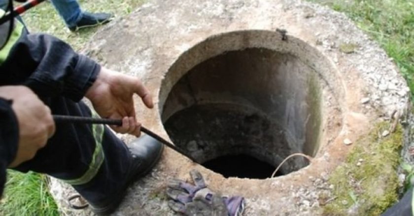 В городе Котельнич Кировской области мужчина провалился в канализационный колодец