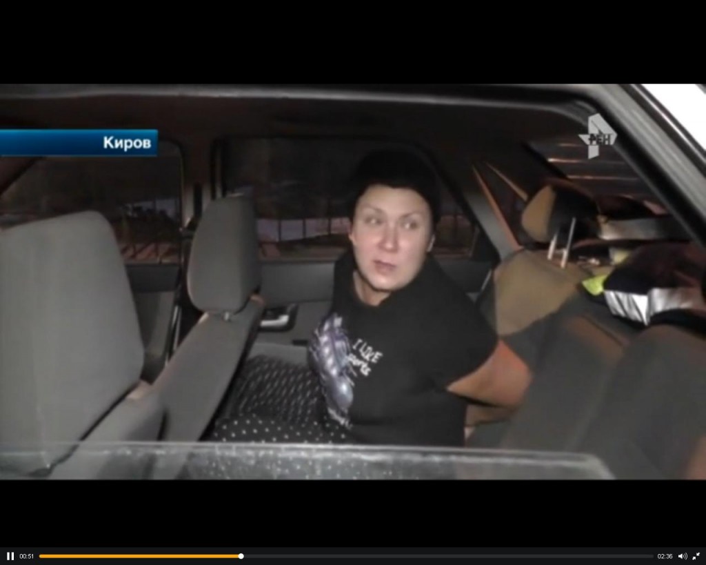 В Кирове пьяная автоледи пыталась расплатиться с автоинспектором натурой