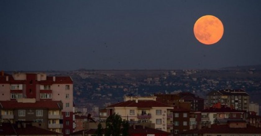 В выходные кировчане смогут увидеть «супер-Луну»