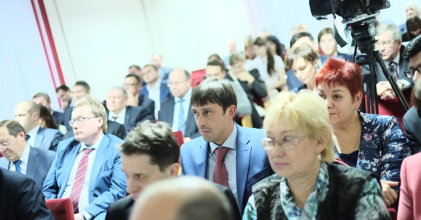 Дмитрий Курдюмов стал секретарем Общественной палаты Кировской области
