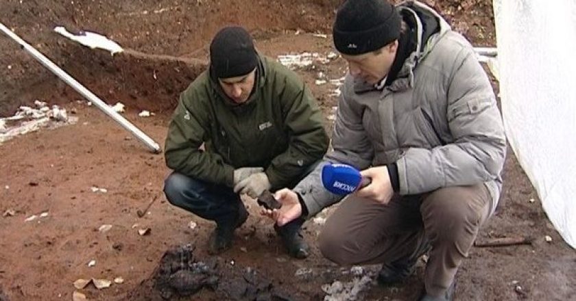 Кировские археологи нашли новые артефакты Хлыновского кремля