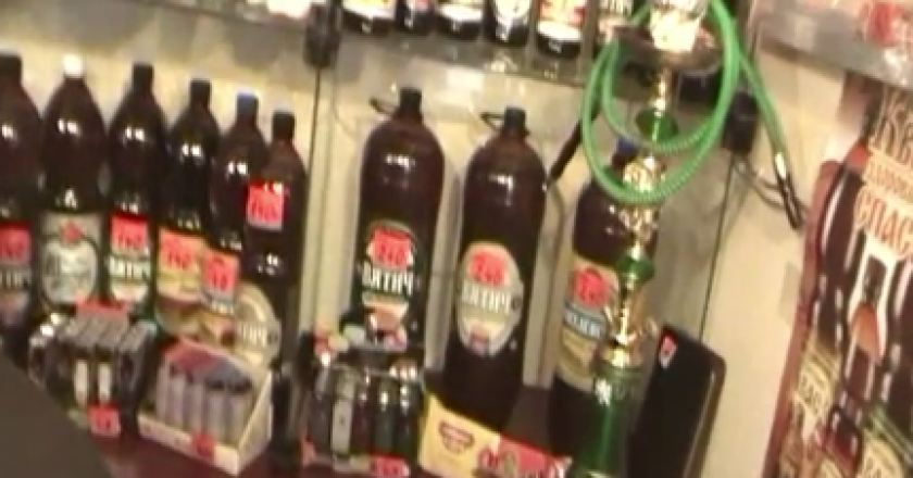 В кафе на Советском тракте незаконно торговали алкоголем