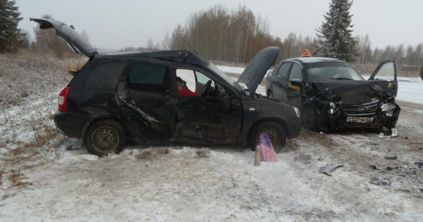 В Уржумском районе столкнулись «Гранта» и «Калина», пять пострадавших