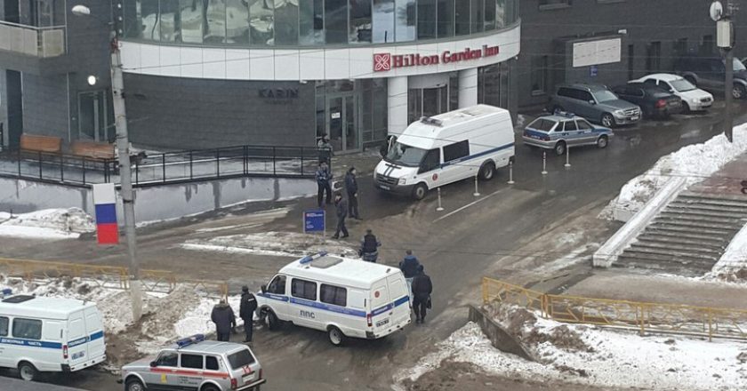 В Кирове гостиницу Hilton эвакуировали из-за подозрительной коробки
