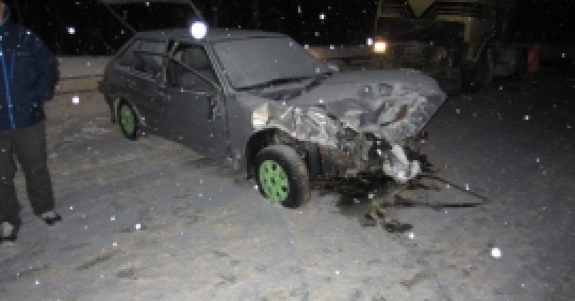 В Орловском районе на трассе столкнулись 5 машин