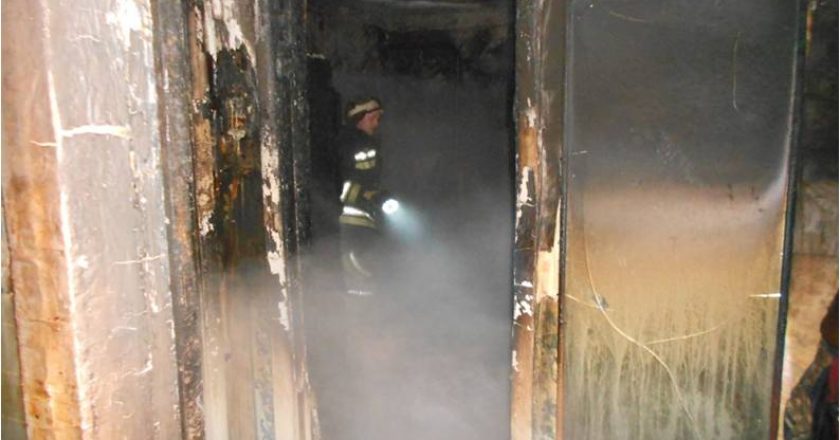 В Орлове пожар унес жизни трех человек