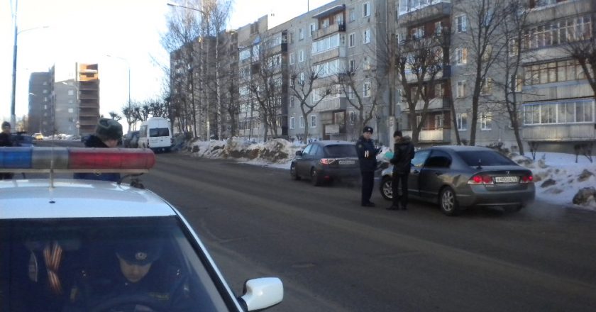 В Кировской области дальнобойщики продолжают «колесить» без тахографов