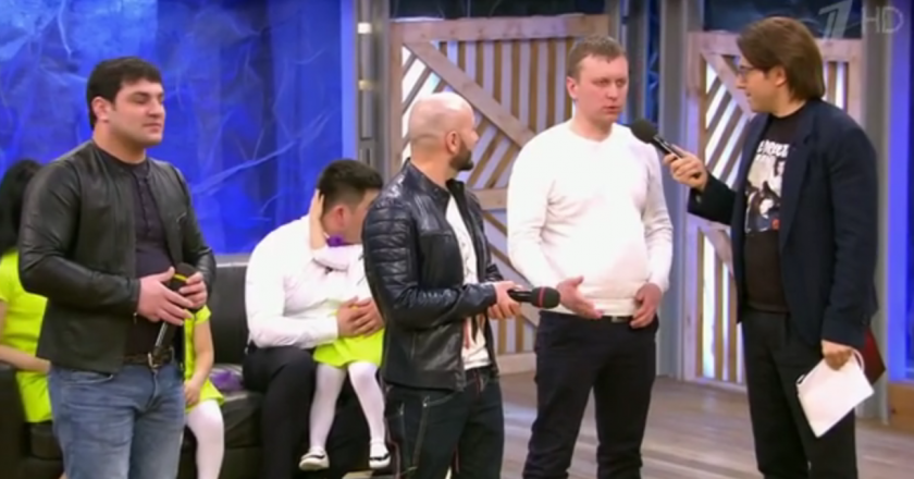 Жителей Котельнича, снявших видео про дискотеку, показали в шоу «Пусть говорят»