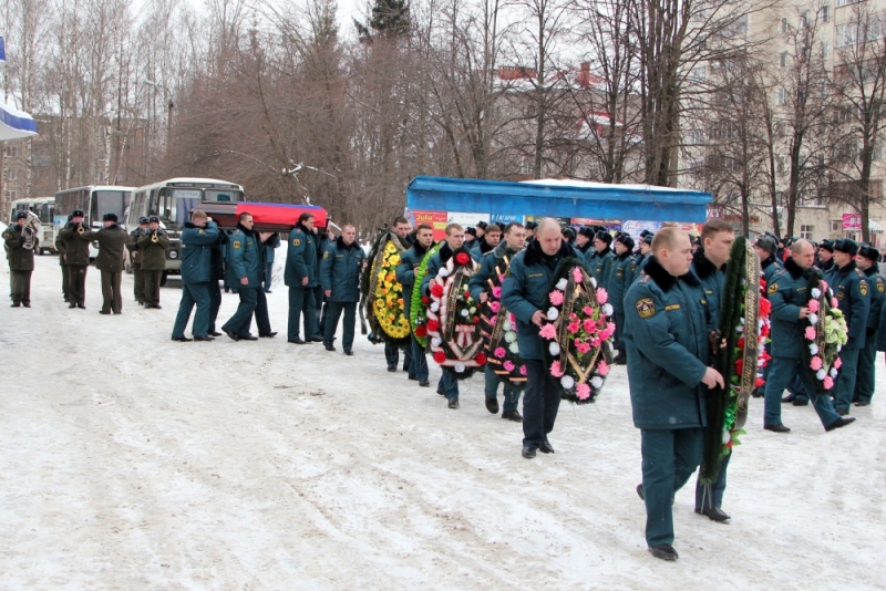 В Кирове простились со спасателем, погибшим на шахте «Северная»