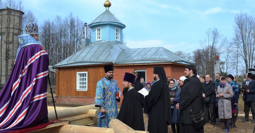 В местечке Знаменка Яранского района был заложен новый православный храм в честь иконы Божьей Матери «Знамение».