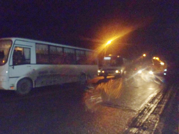 В Кирове столкнулись два автобуса, четверо пострадавших
