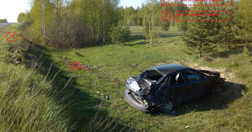 В Кировской области 19-летняя бесправница отправила в кювет «Форд»