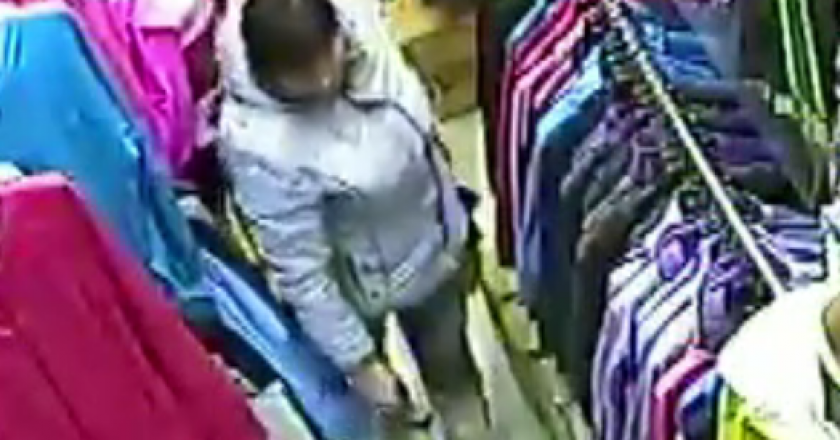 В Кирове разыскивают женщину, укравшую из магазина брюки и майку