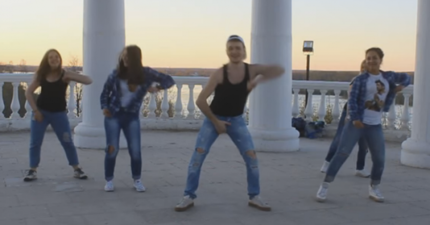 Кировские фанаты поддержали танцем Сергея Лазарева на Евровидении