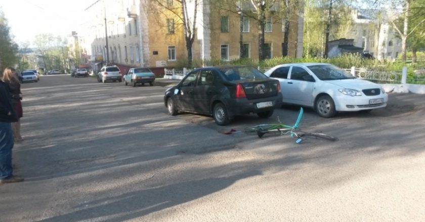 В Кирово-Чепецке Renault сбил велосипедиста