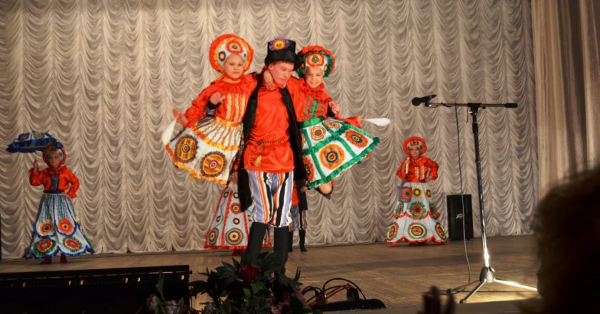 Самые талантливые воспитанники детских домов в День России выступят на окружном гала-концерте «Звездный час»