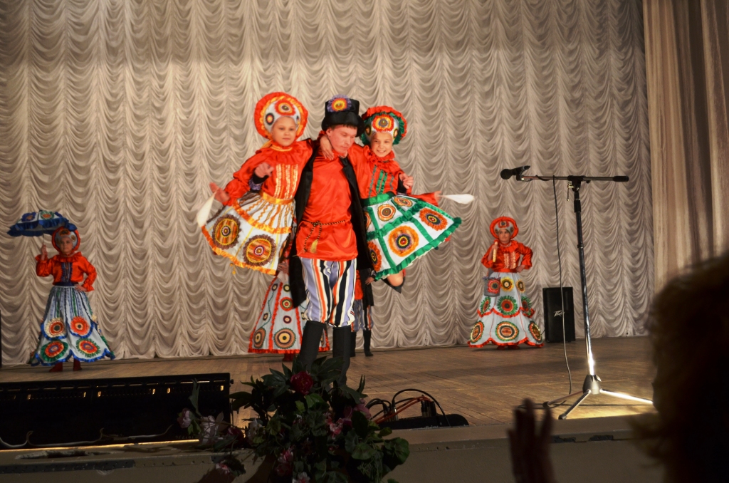 Самые талантливые воспитанники детских домов в День России выступят на окружном гала-концерте «Звездный час»