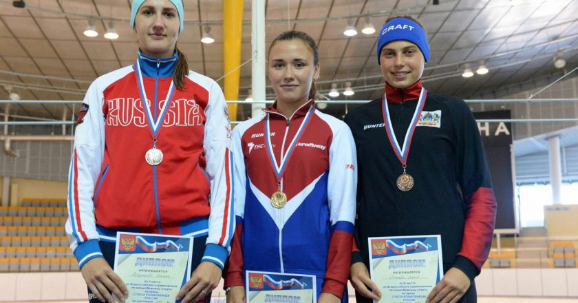 18-летняя кировчанка выиграла всероссийские соревнования по конькобежному спорту