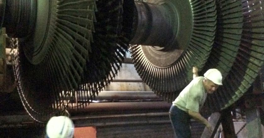Уральские мастера приступили к ремонту ротора турбогенератора Кировской ТЭЦ-5