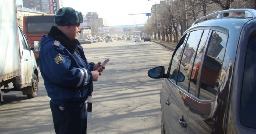 За выходные в Кирове поймали 16 нетрезвых водителя