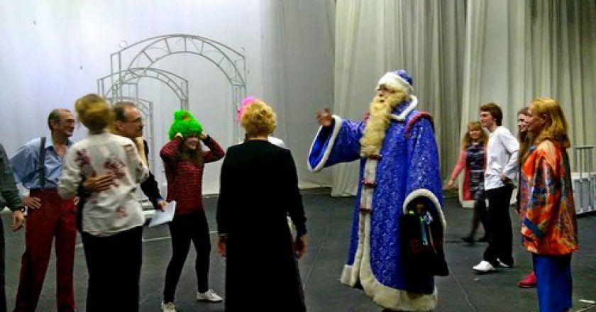 Киров присоединился к марафону «Театральный Санта 2017»